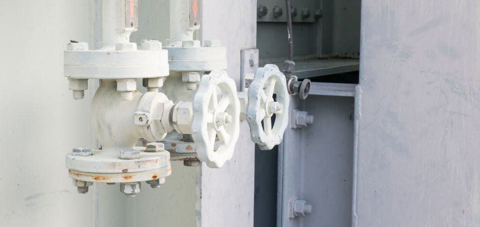 The gate is raised when the valve is fully open
