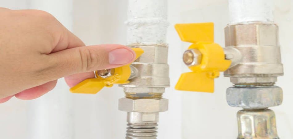Ball valve turning