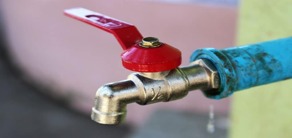 Ball valve tap